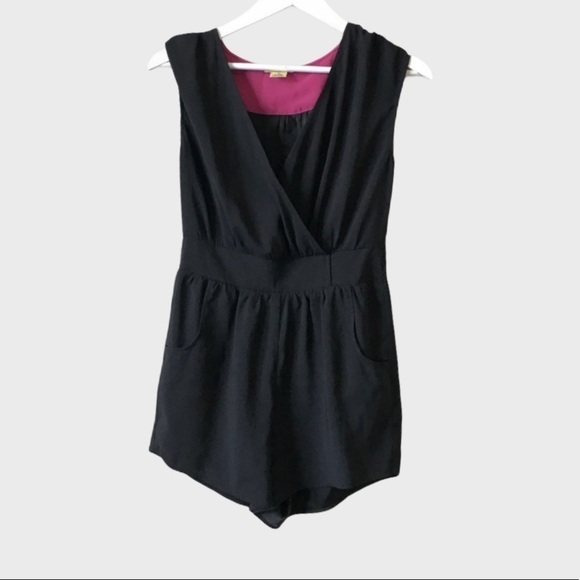 Urban Outfitters Hawks Romper - Picture 1 of 5